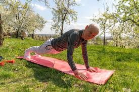 王建民在 2006-2007 连续两年蝉联美联胜投王，带动全台湾的“王建民热潮”